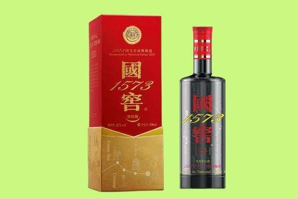 岑巩县回收国窖1573.jpg